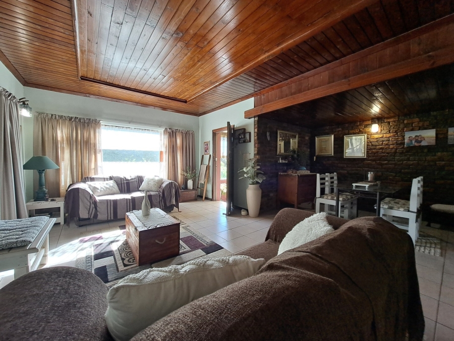 3 Bedroom Property for Sale in Summerpride Eastern Cape